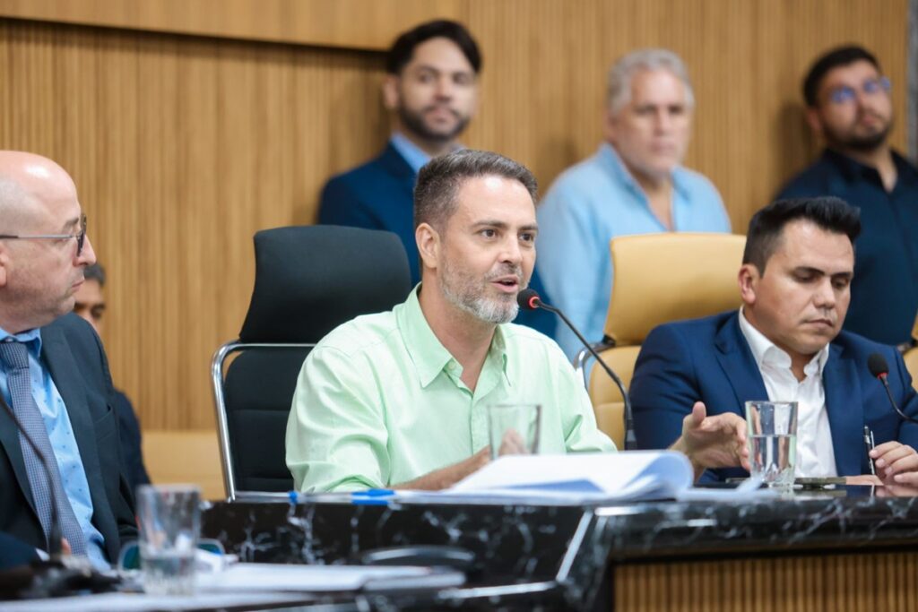 moraes-1024x683 VOTAÇÃO - Lei que cria 771 bolsas de residência acadêmica é aprovada na capital