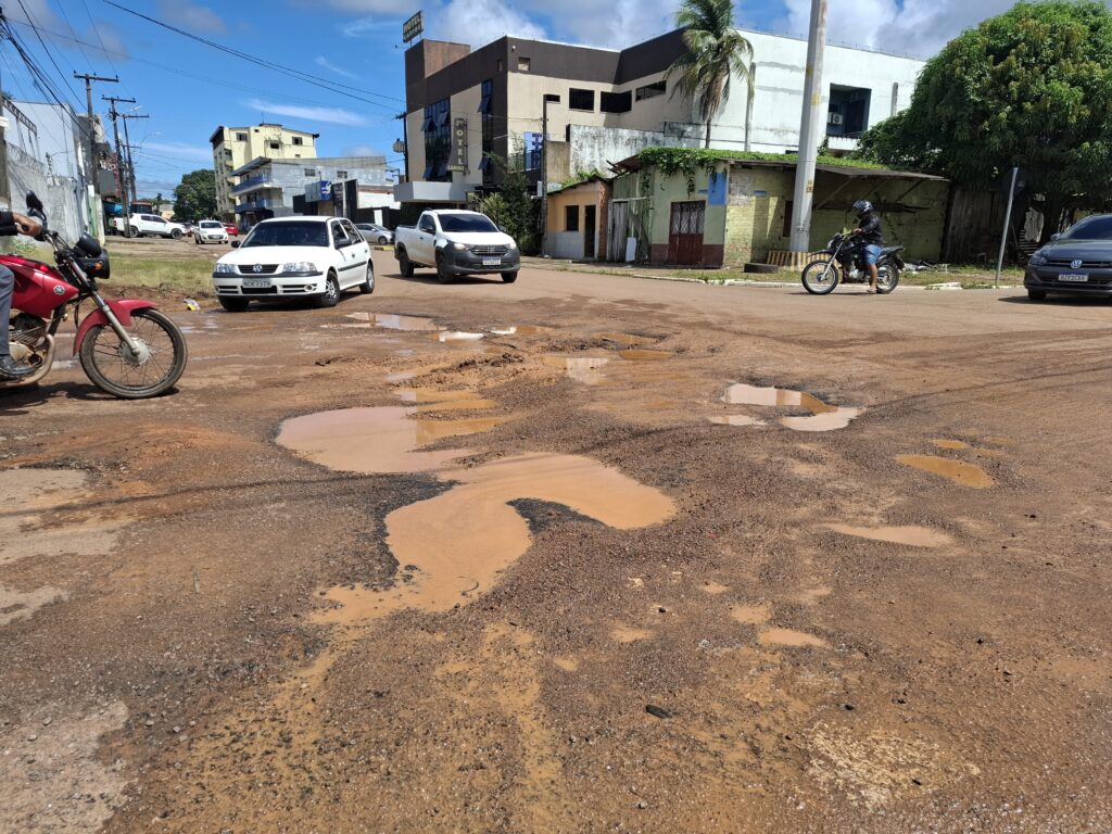 20260415_104841-1024x768 RECORRENTE - Caerd abre asfalto e revolta moradores em Porto Velho