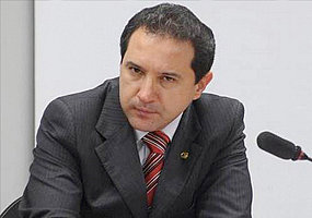 natan-donadon-100620132 DONADON NA MIRA - PSB aciona a Justiça e deve barrar ex-deputado