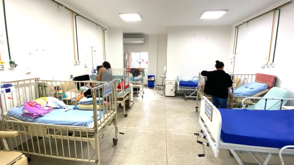 1000500158-1024x576 SEM INSUMO - Comunidade denuncia falta de esparadrapo no Cosme e Damião