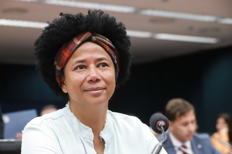 olhar-de-amor-acao-da-deputada-silvia-cristina-vai-realizar-cirurgias-de-cataratas-e-de-pterigio ALFINETADA - “Para falar de CPI, não pode ter o rabo preso”, diz Silvia Cristina