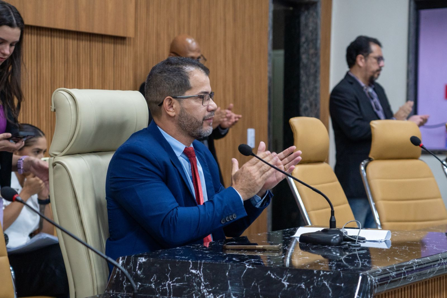 souza PRAÇA DA CIDADANIA - Projeto de Nilton Souza para famílias neurodivergentes é aprovado